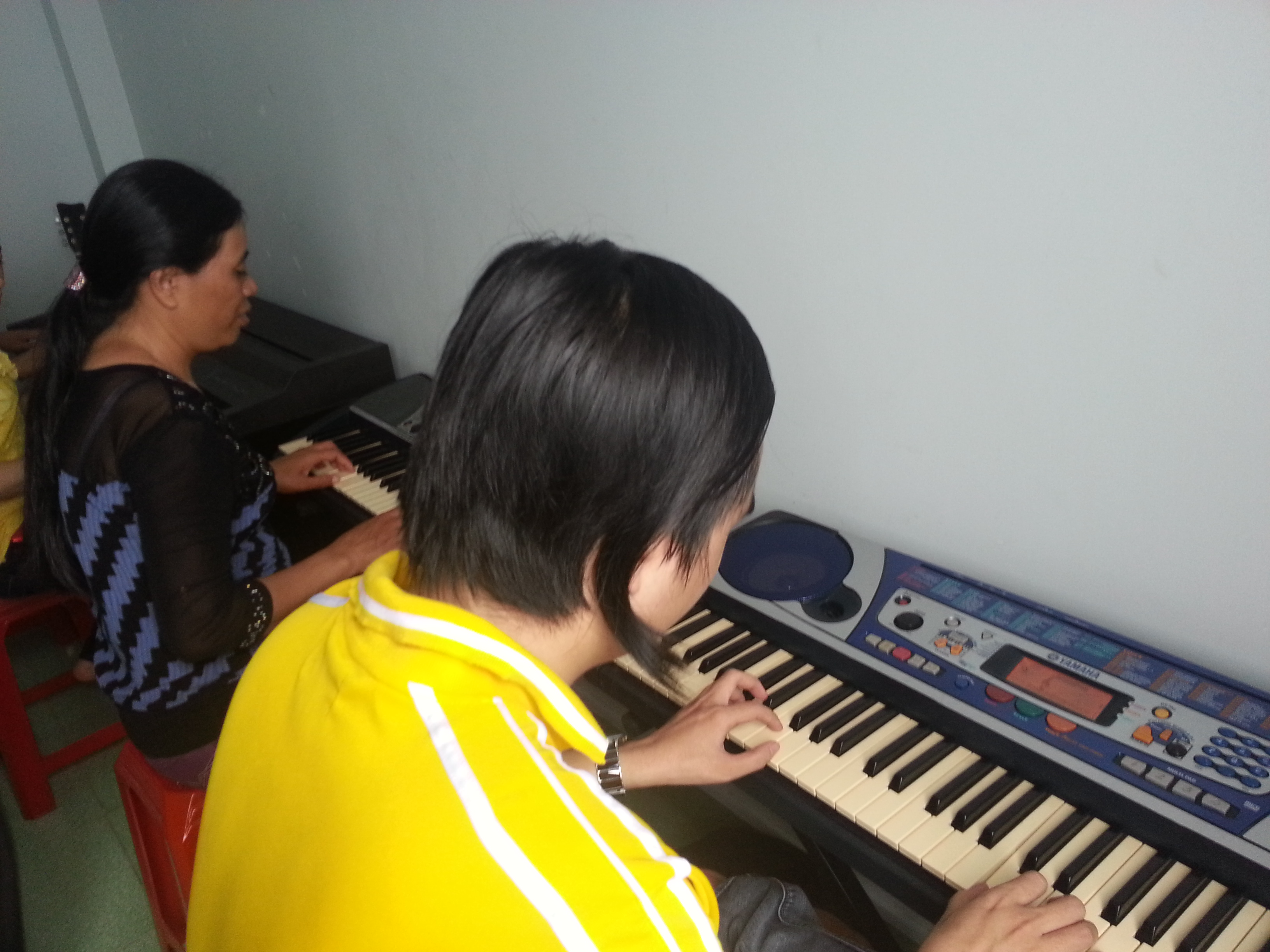 Tập piano và organ